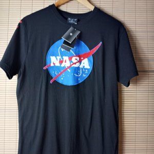 NWT       WT -02 TShirt NASA